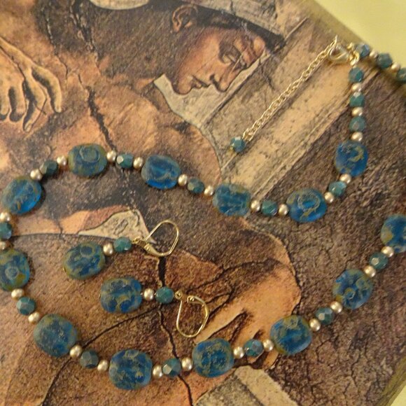 Czech glass necklace/earring set in Mediterranean blue with Picasso matte finish - Picture 5 of 9